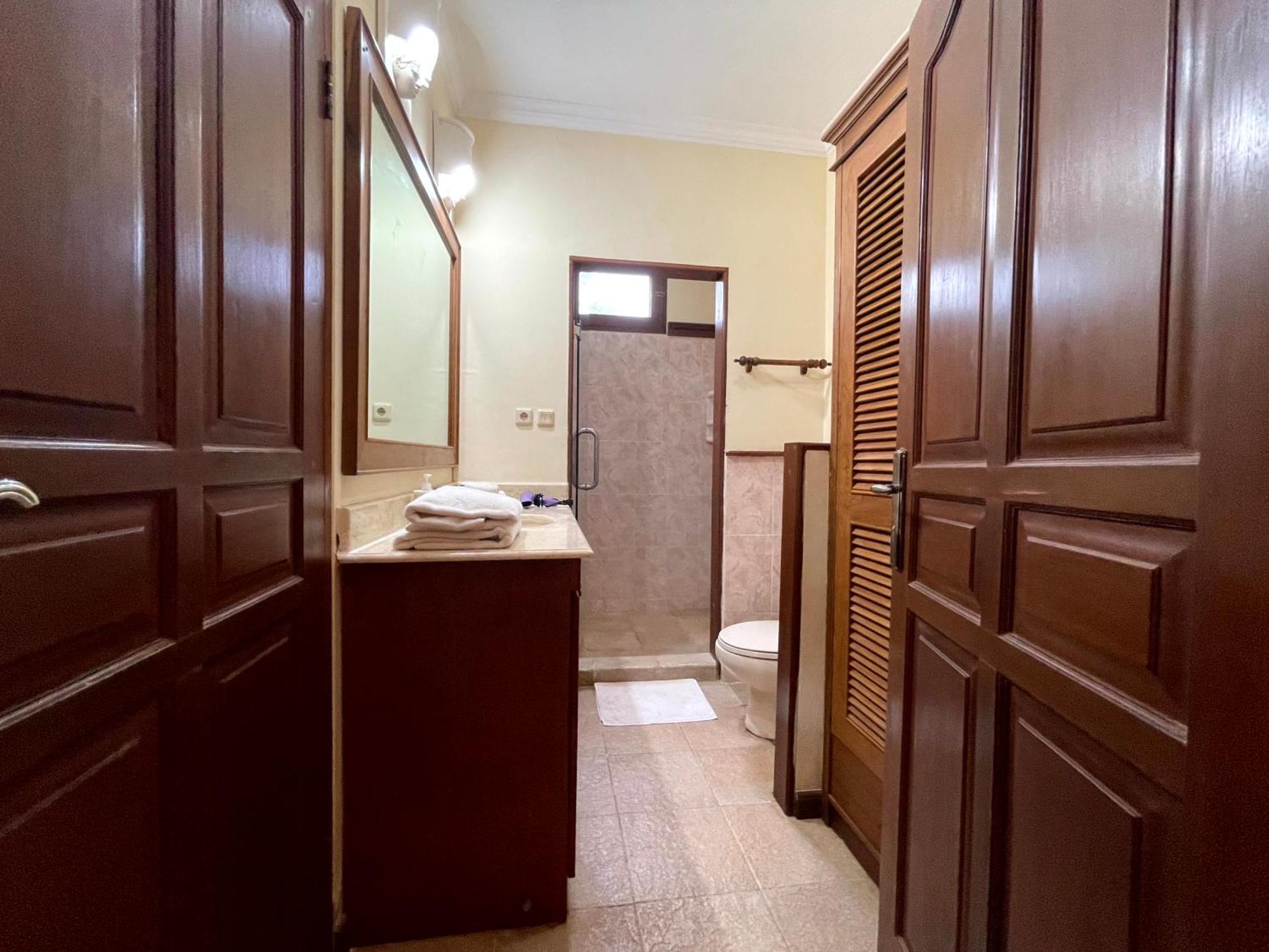 1 Bedroom Balinese In The Heart Of Villa