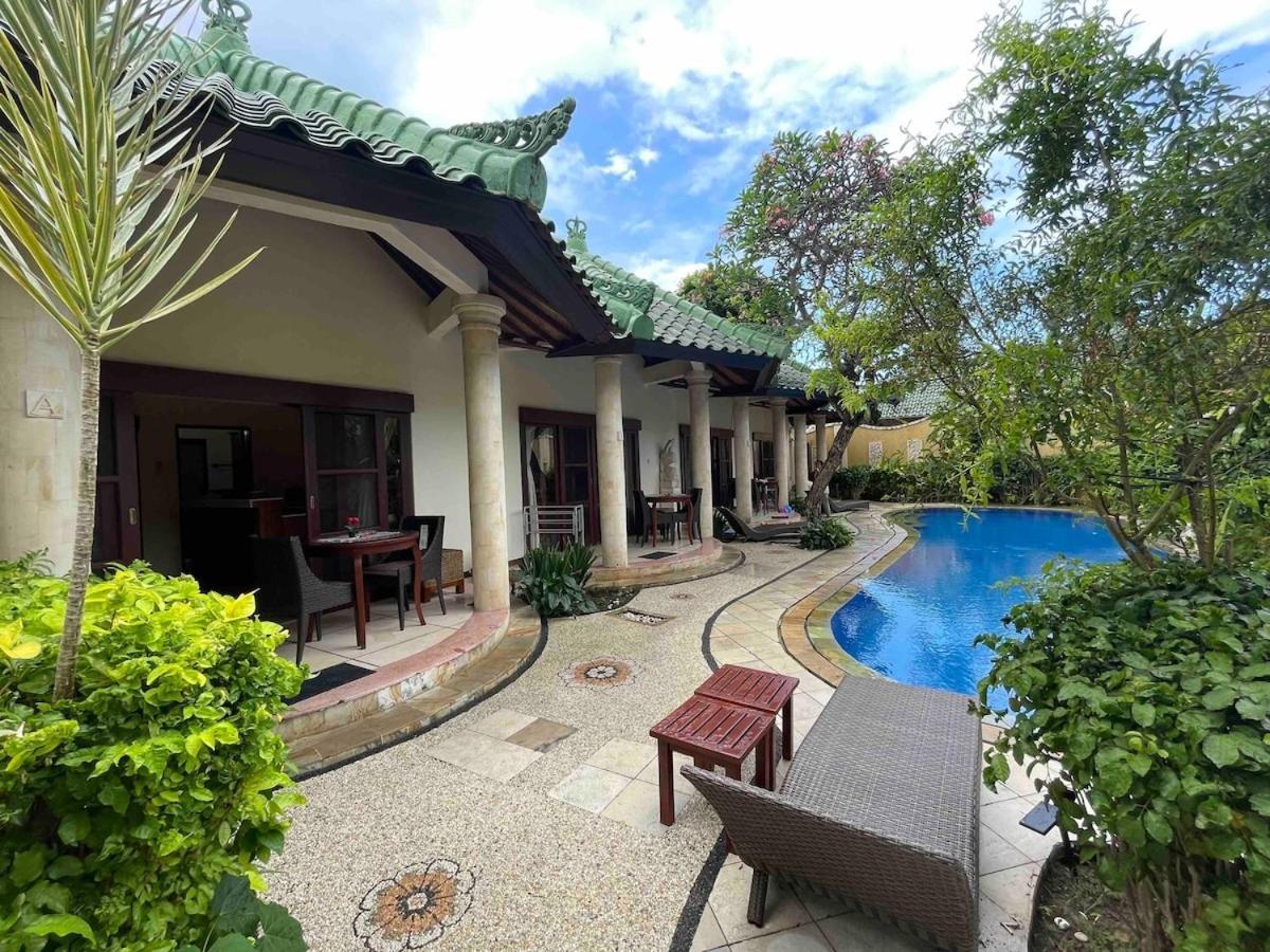1 Bedroom Balinese In The Heart Of Villa *