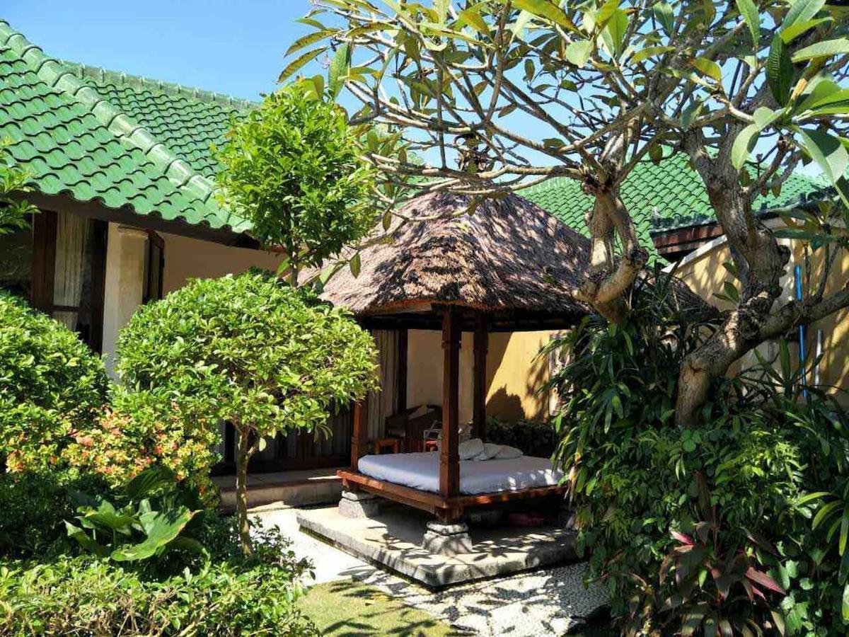 1 Bedroom Balinese In The Heart Of Villa