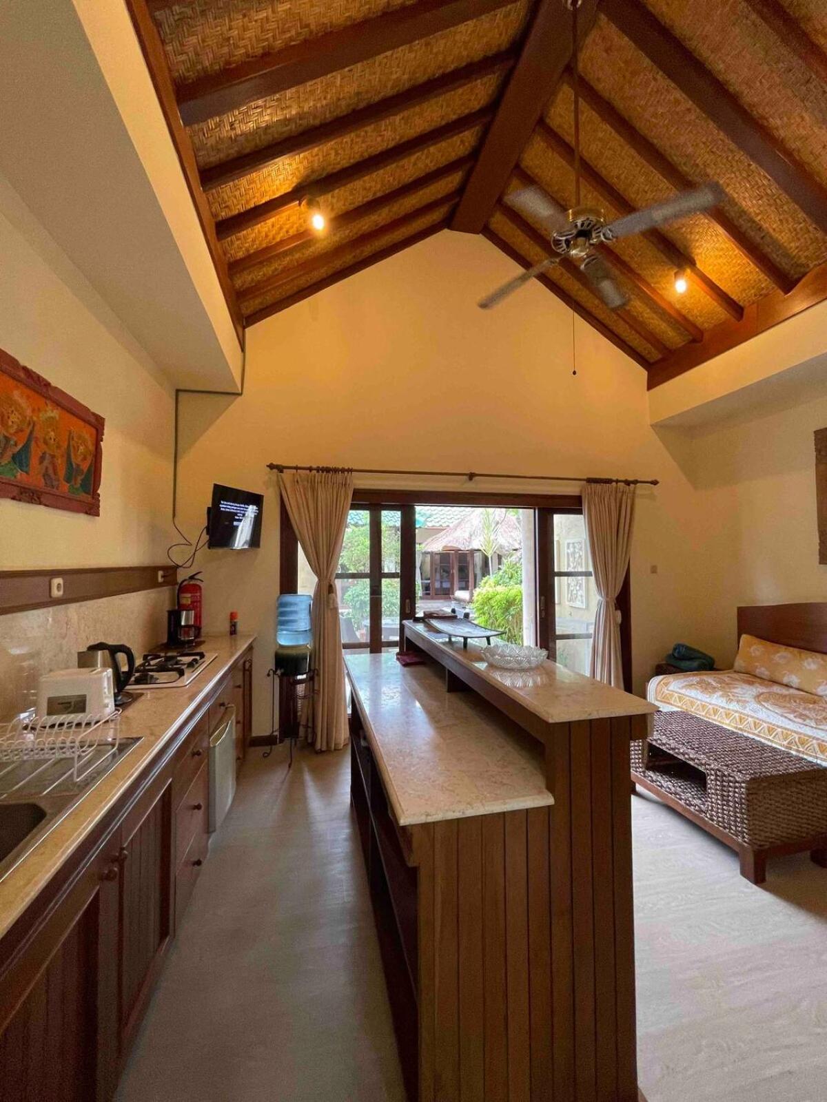 1 Bedroom Balinese In The Heart Of *